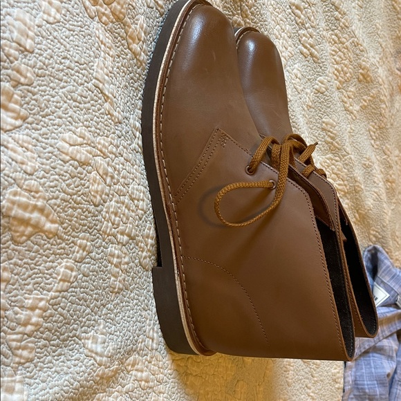 NWT Clarks chukka boots Brown Leather Ankle Boots - Picture 1 of 5